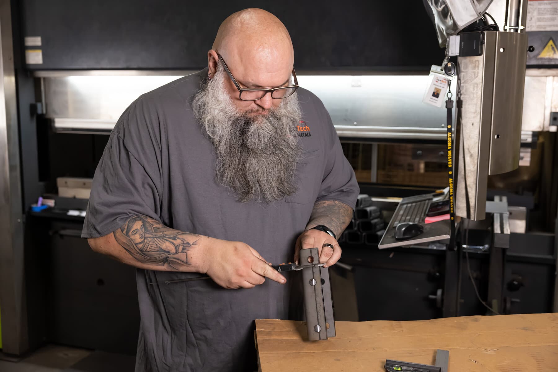In-process caliper measurement of a part at the press brake on the shop floor